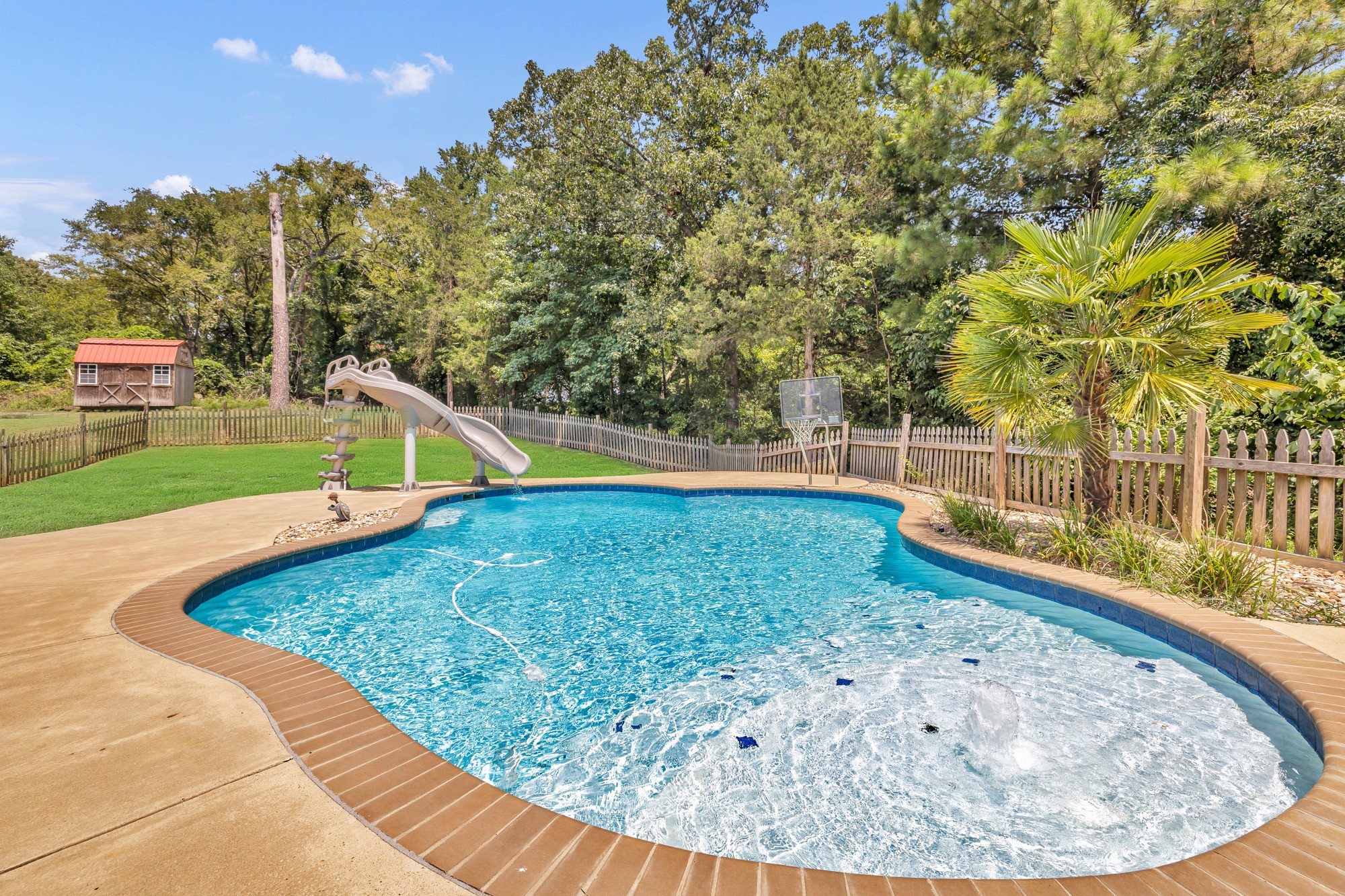 18241 Sunshine Lane Troup TX 75789