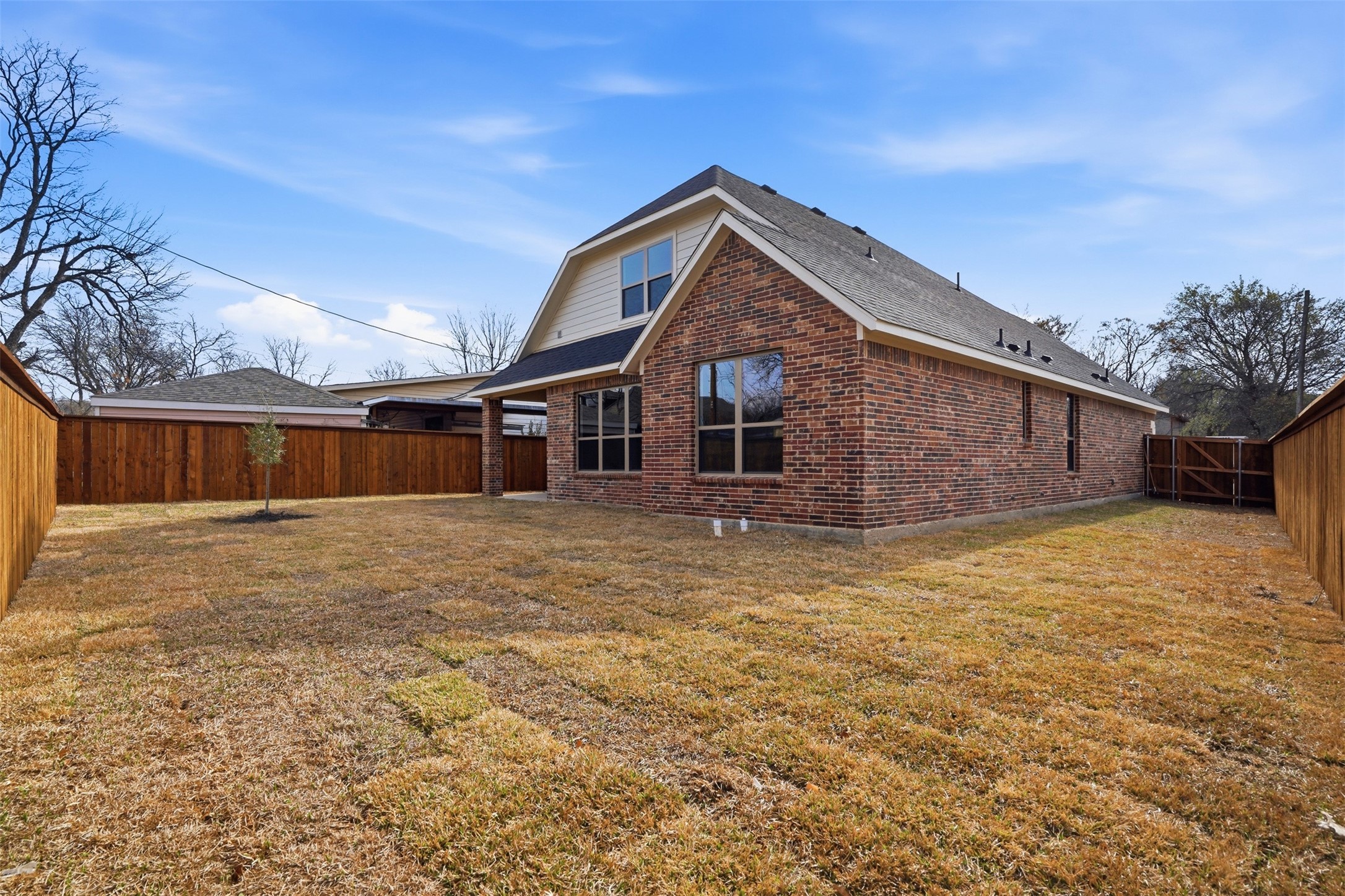 2315 Colony Court Dallas TX 75235