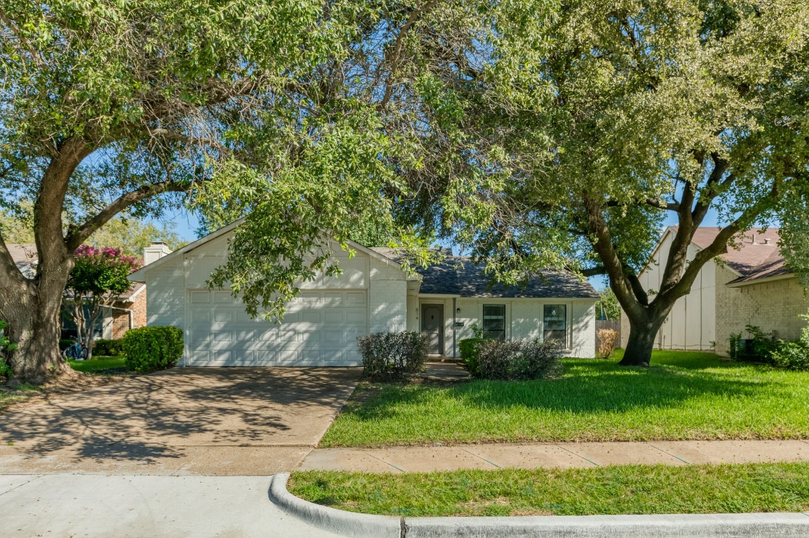 814 Coffeyville Trail Grand Prairie TX 75052