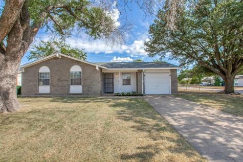 1826 Archery Lane Garland TX 75044