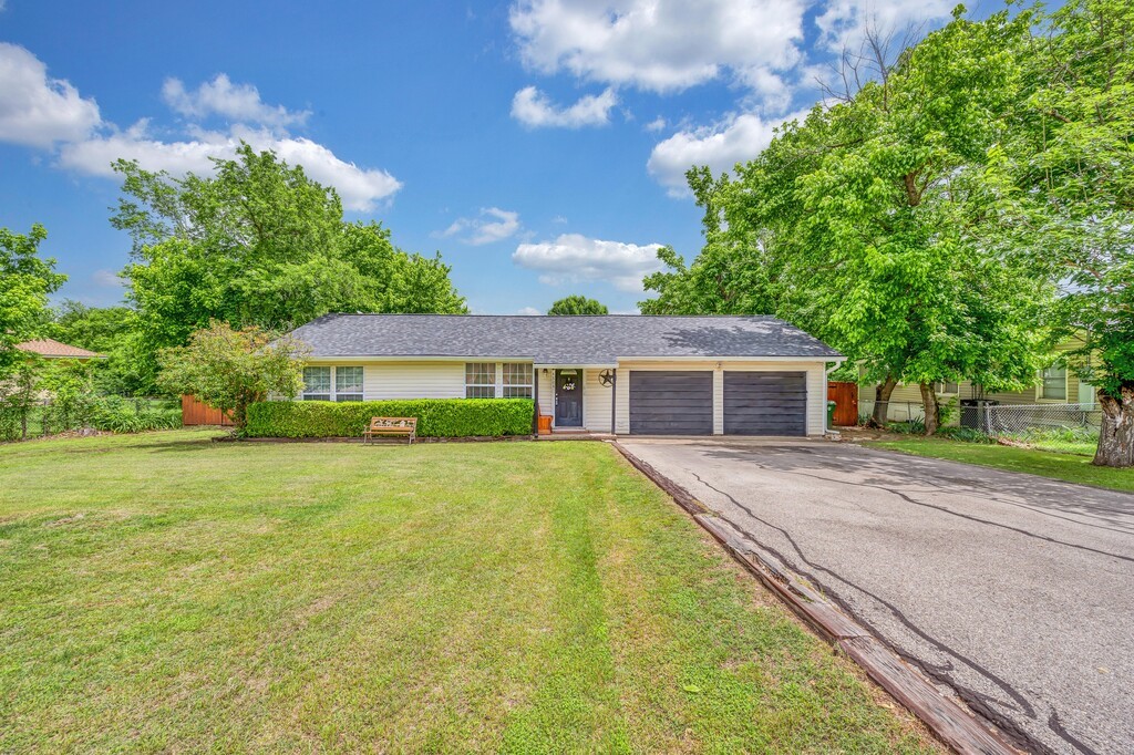 4304 Valview Drive Waco TX 76708