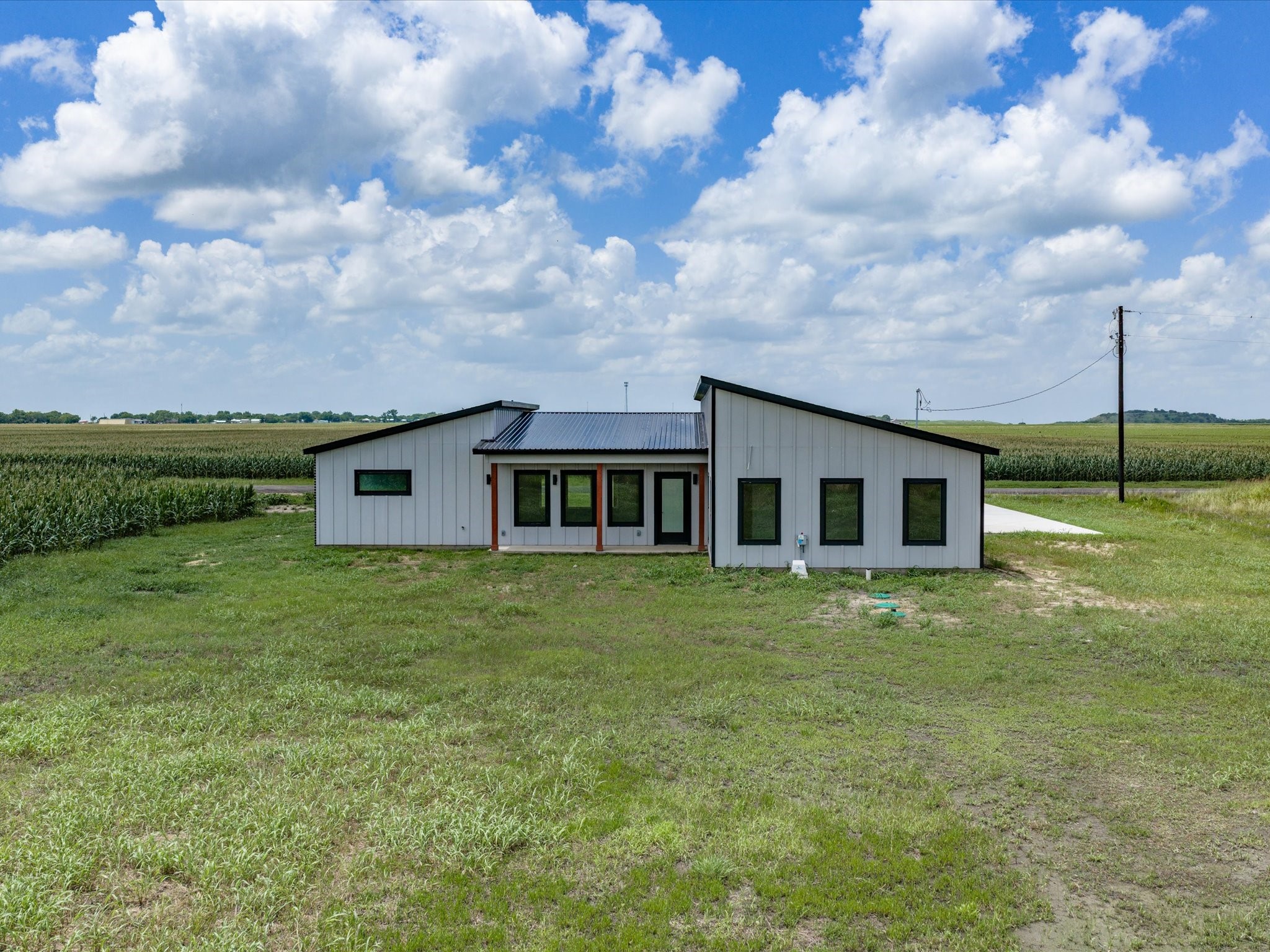 2091 Goodwyn Road Avalon TX 76623
