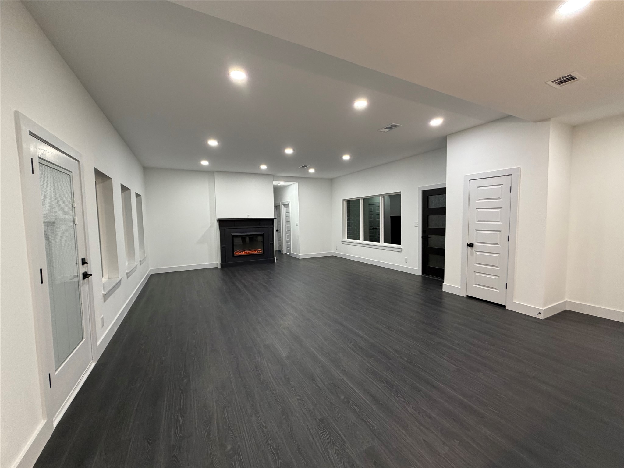 2091 Goodwyn Road Avalon TX 76623