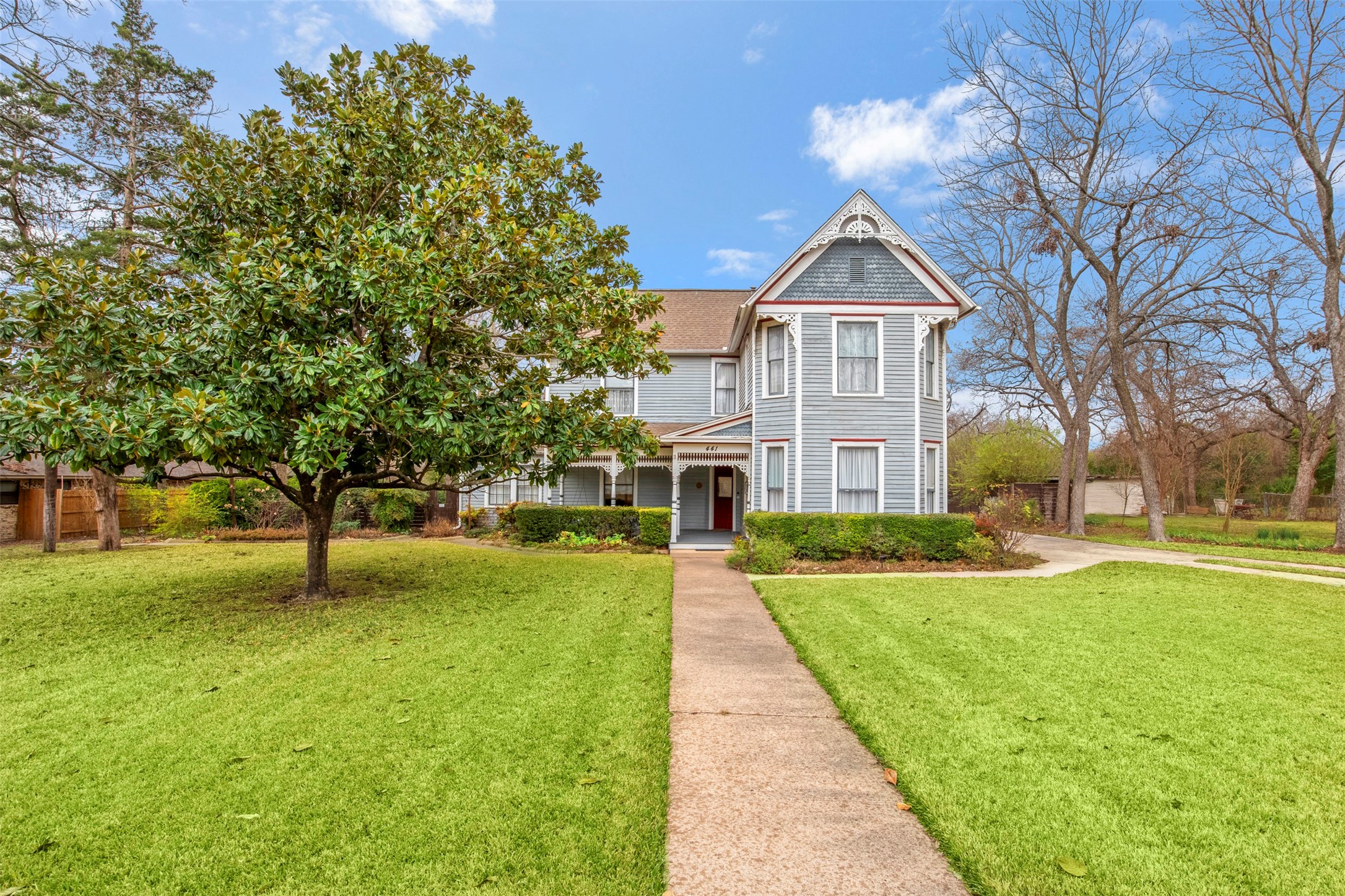 441 S Dallas Avenue Lancaster TX 75146