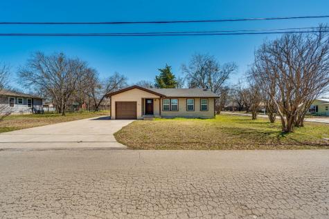 200 N Hillside Street Red Oak TX 75154