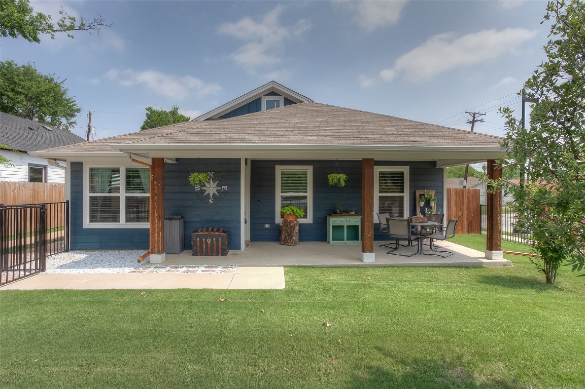 510 New York Avenue Fort Worth TX 76104