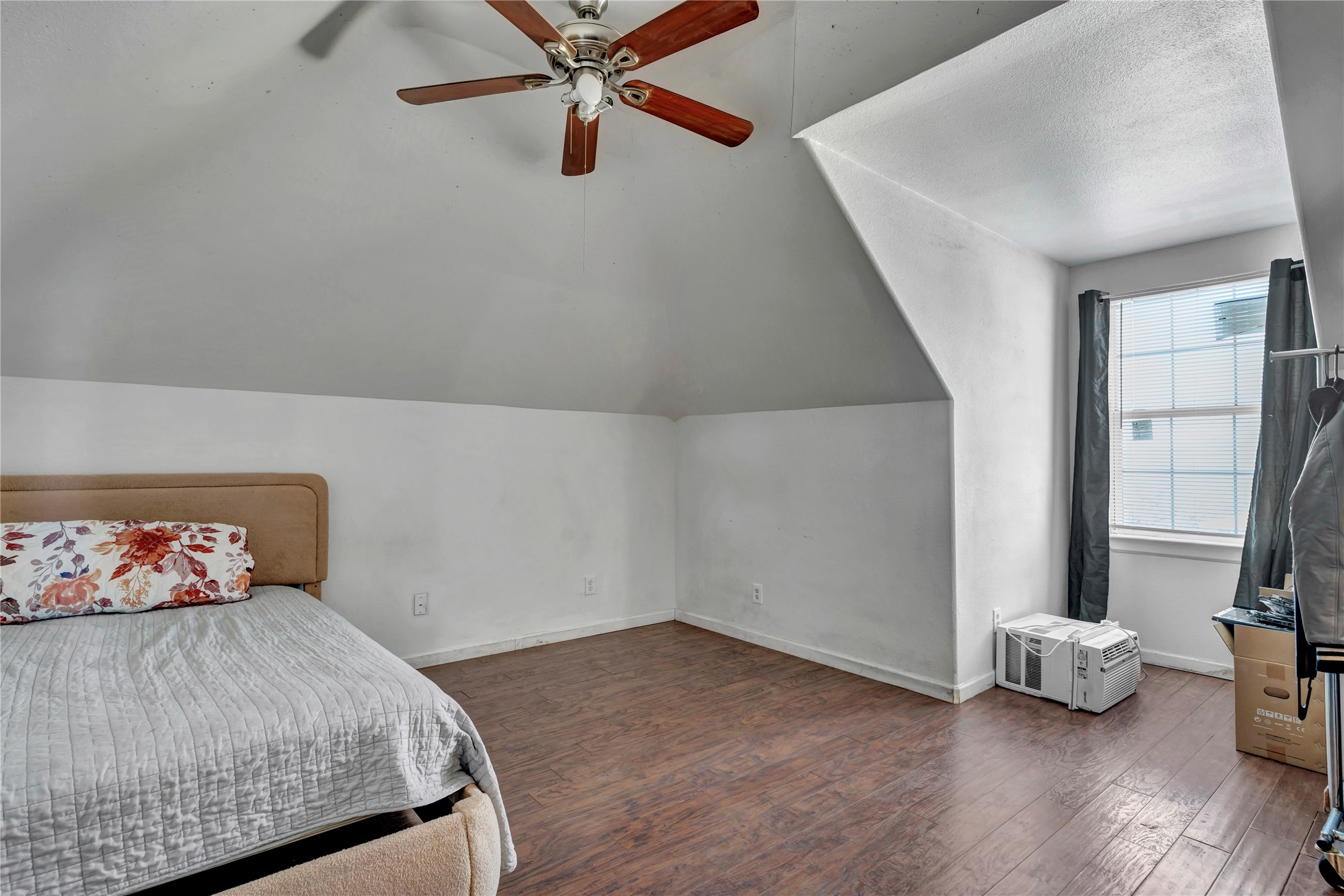 3700 8th Avenue Fort Worth TX 76110