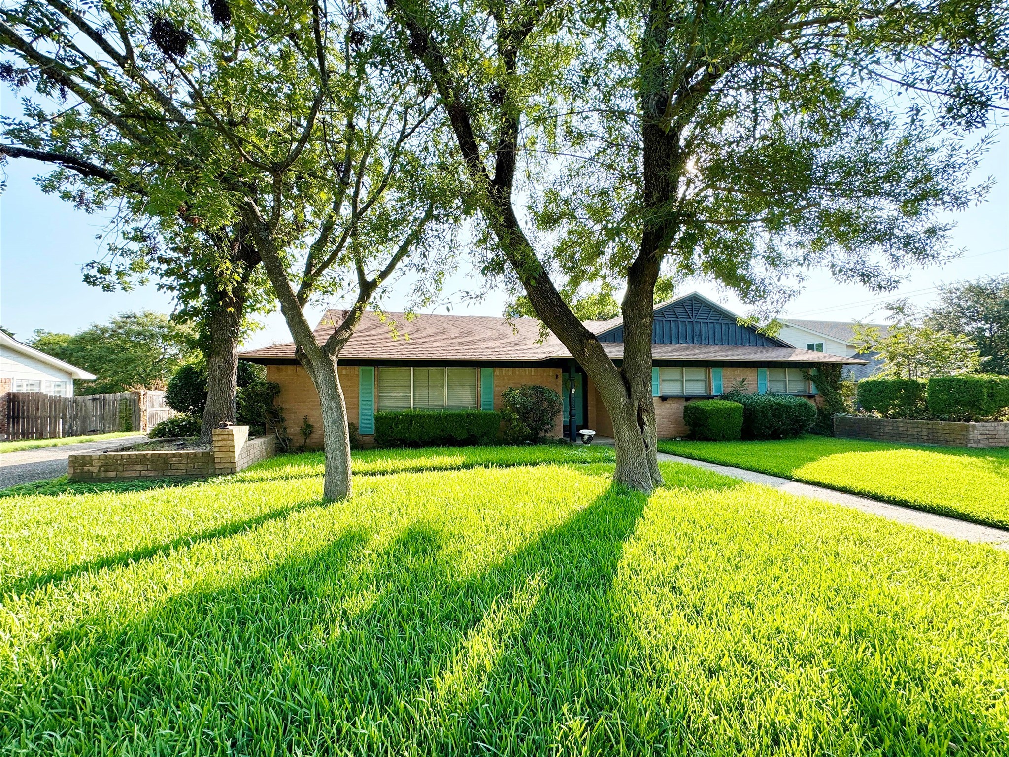 833 Deer Ridge Drive Woodway TX 76712
