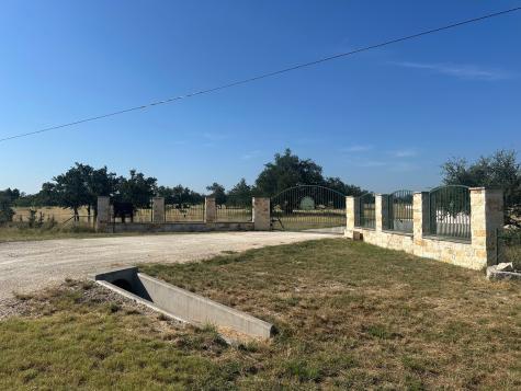 1815 Ranch Road 2597 Sonora TX 76950