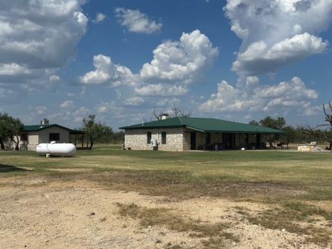 1815 Ranch Road 2597 Sonora TX 76950