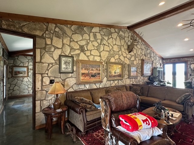 1815 Ranch Road 2597 Sonora TX 76950