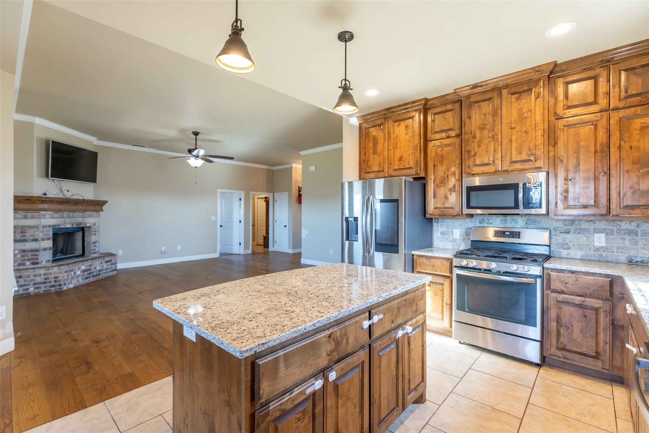 105 Tom Dobbins Drive Roscoe TX 79545