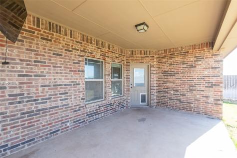 105 Tom Dobbins Drive Roscoe TX 79545