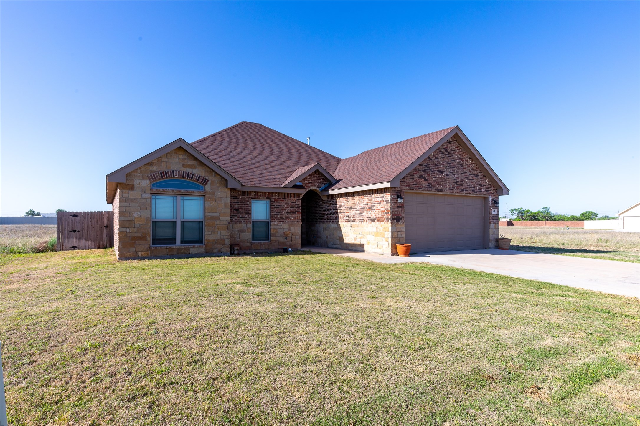 105 Tom Dobbins Drive Roscoe TX 79545