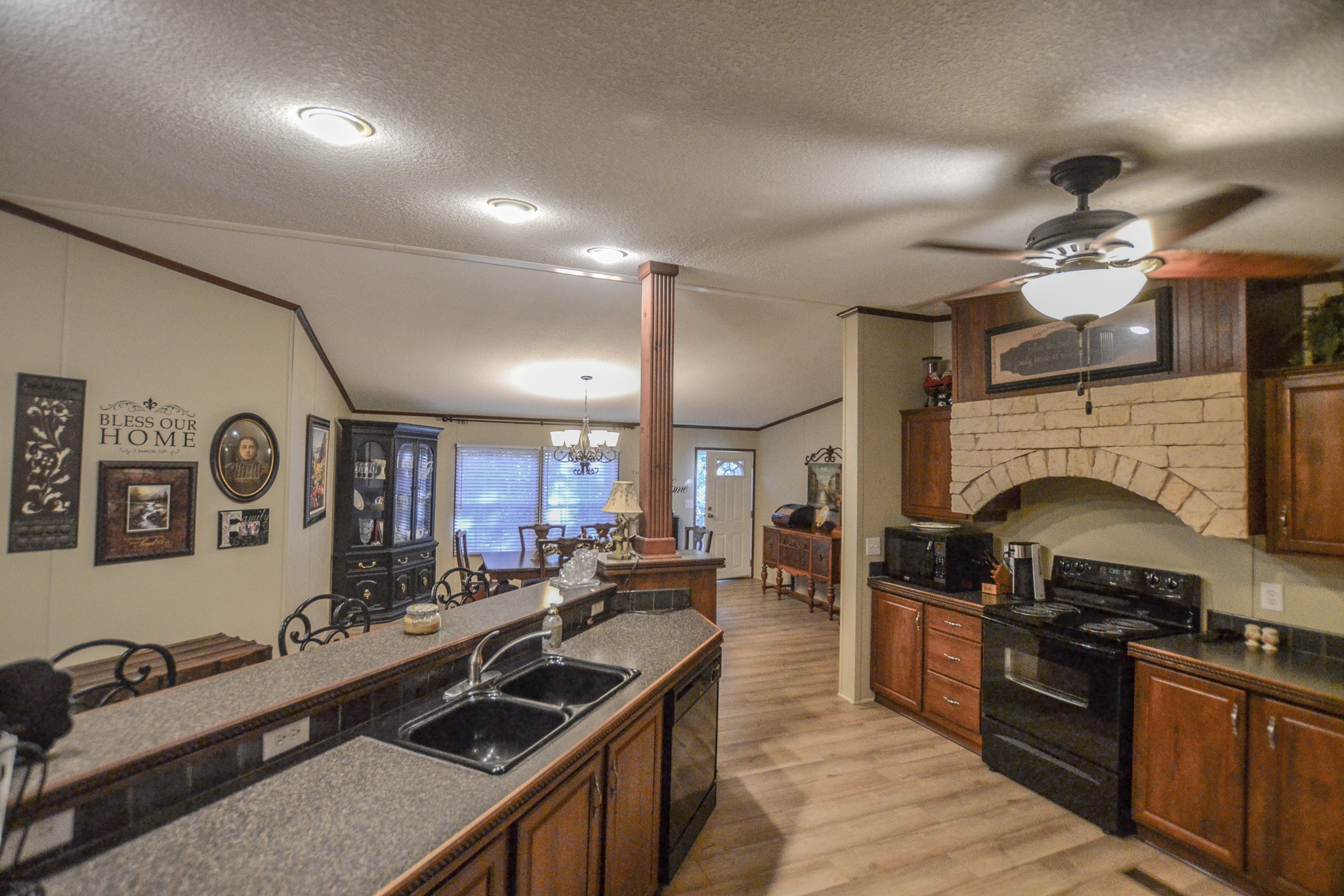 7821 Cr-3409 Chandler TX 75758