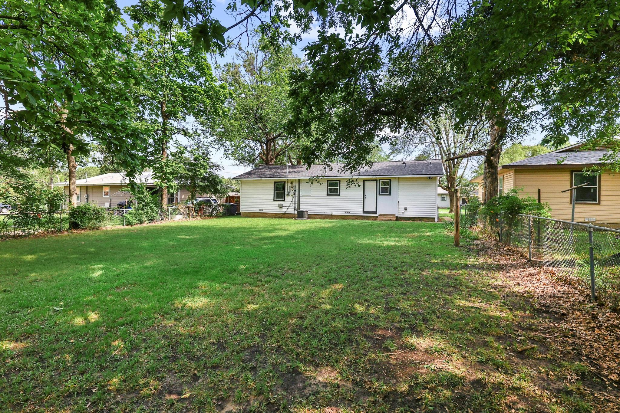 311 Boyd Loop Bonham TX 75418