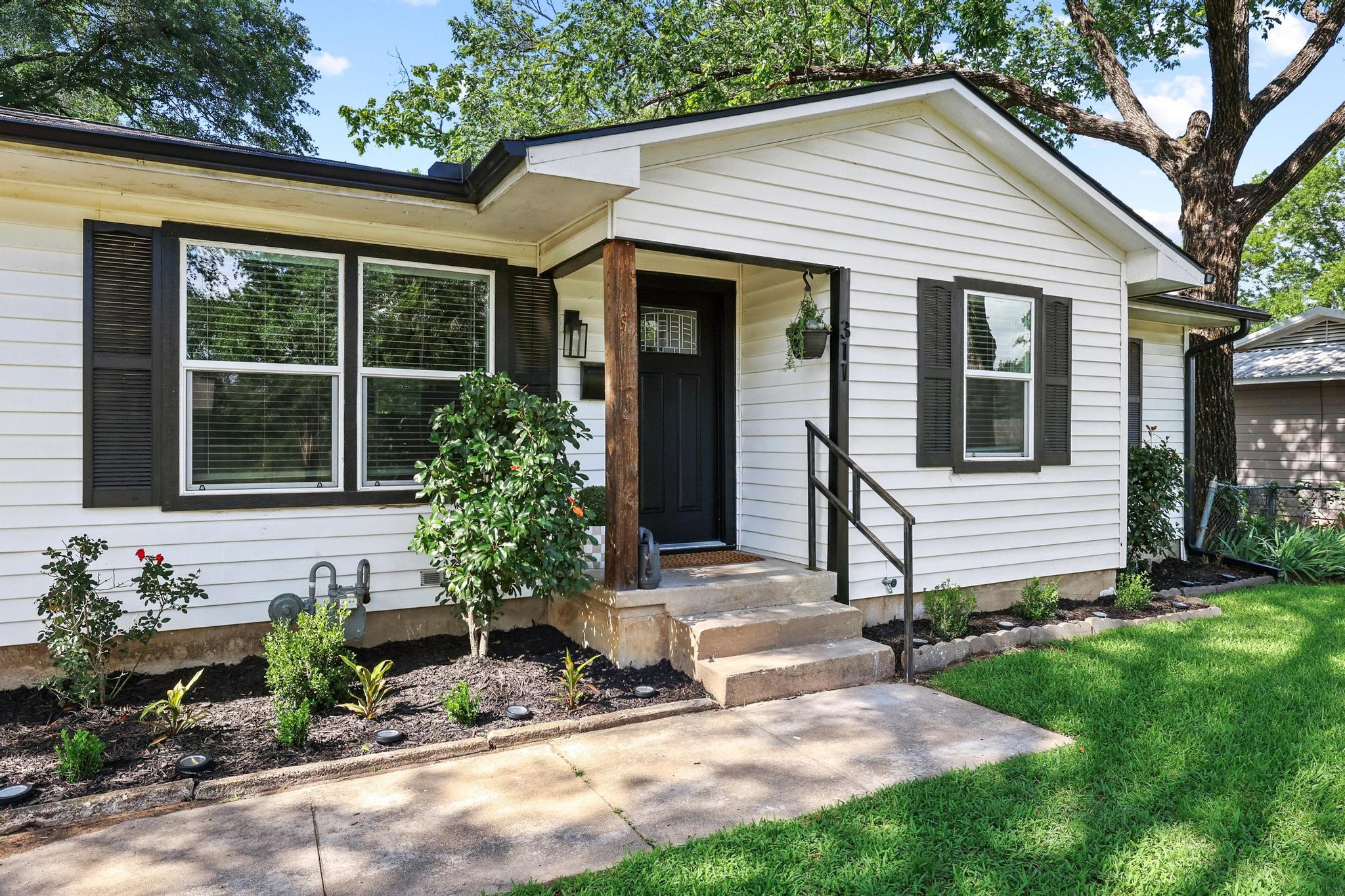 311 Boyd Loop Bonham TX 75418
