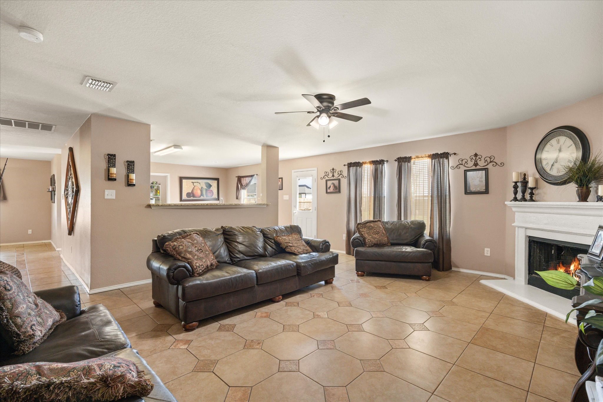 941 Honey Locust Lane Crowley TX 76036