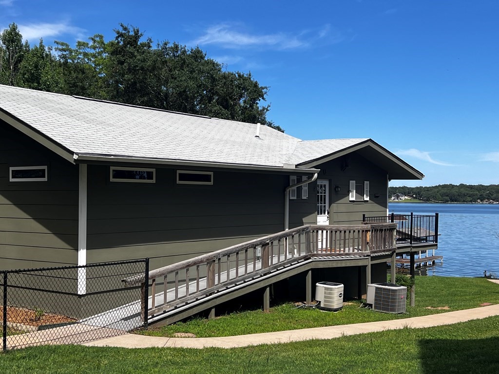 152 Pin Oak Mabank TX 75156