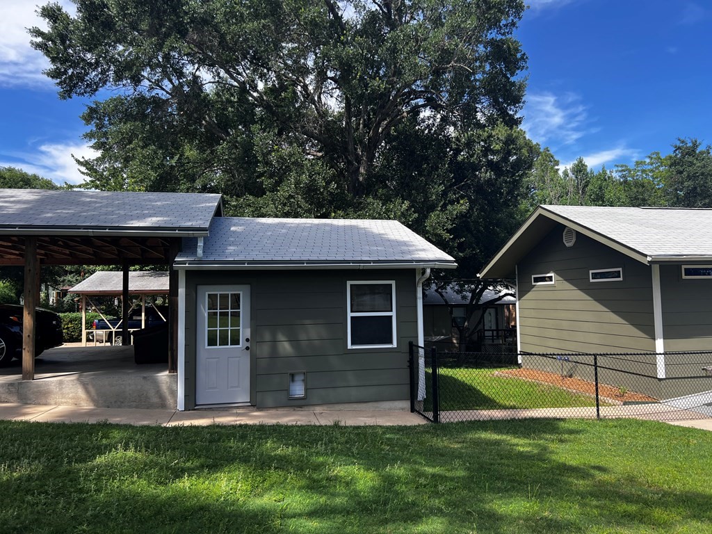 152 Pin Oak Mabank TX 75156