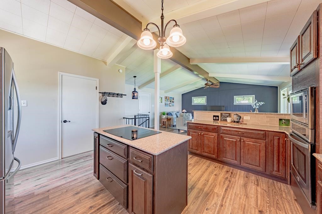 152 Pin Oak Mabank TX 75156