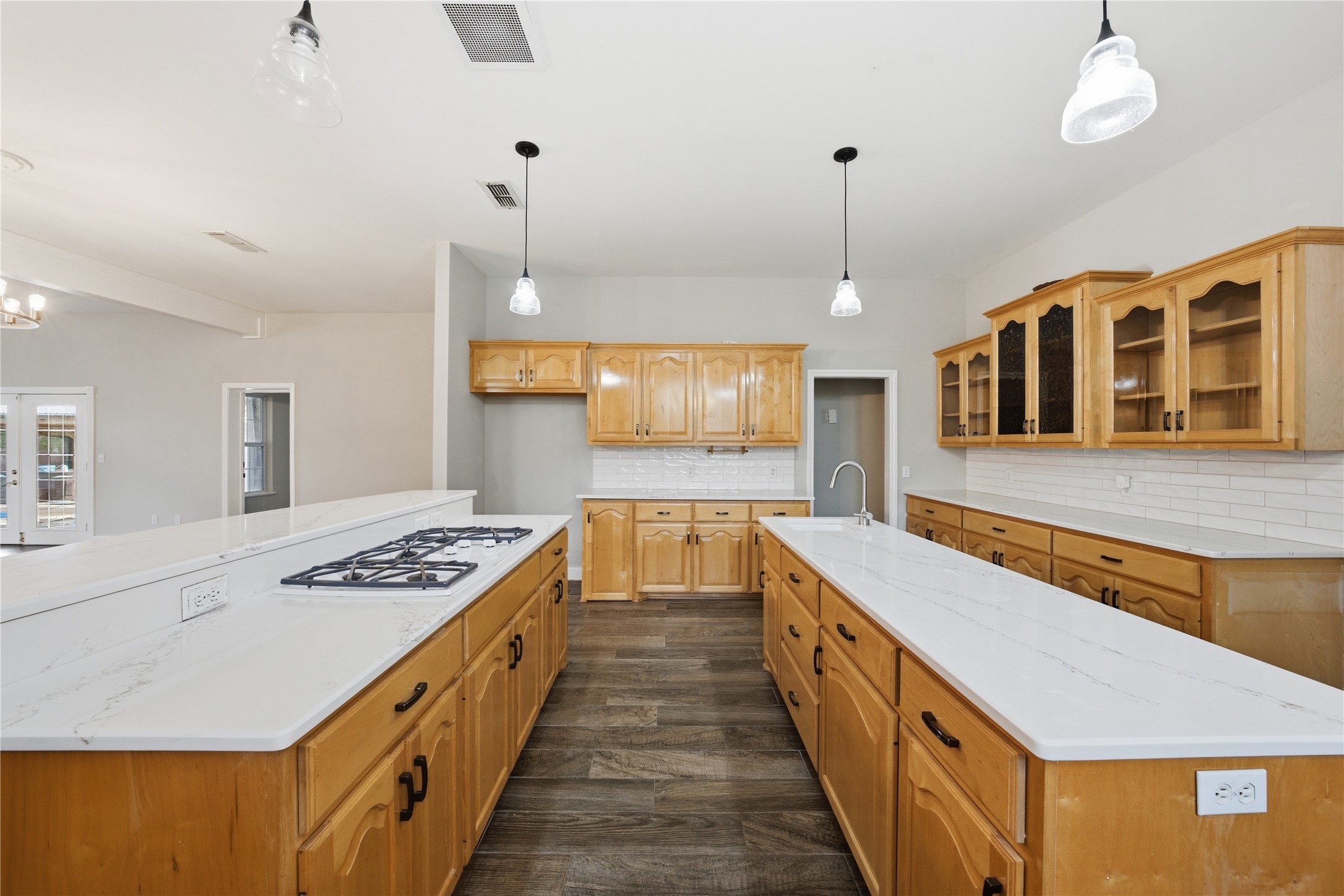 7600 County Road 3700 Athens TX 75752