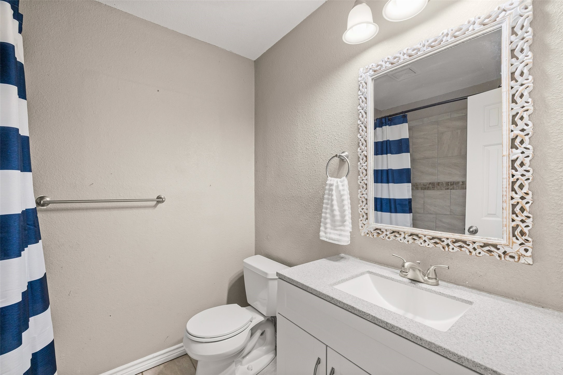 2015 Roberts Drive Granbury TX 76048
