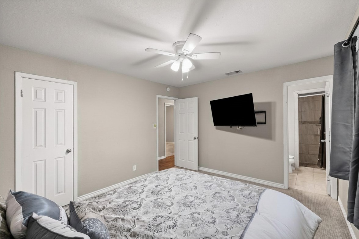 2015 Roberts Drive Granbury TX 76048