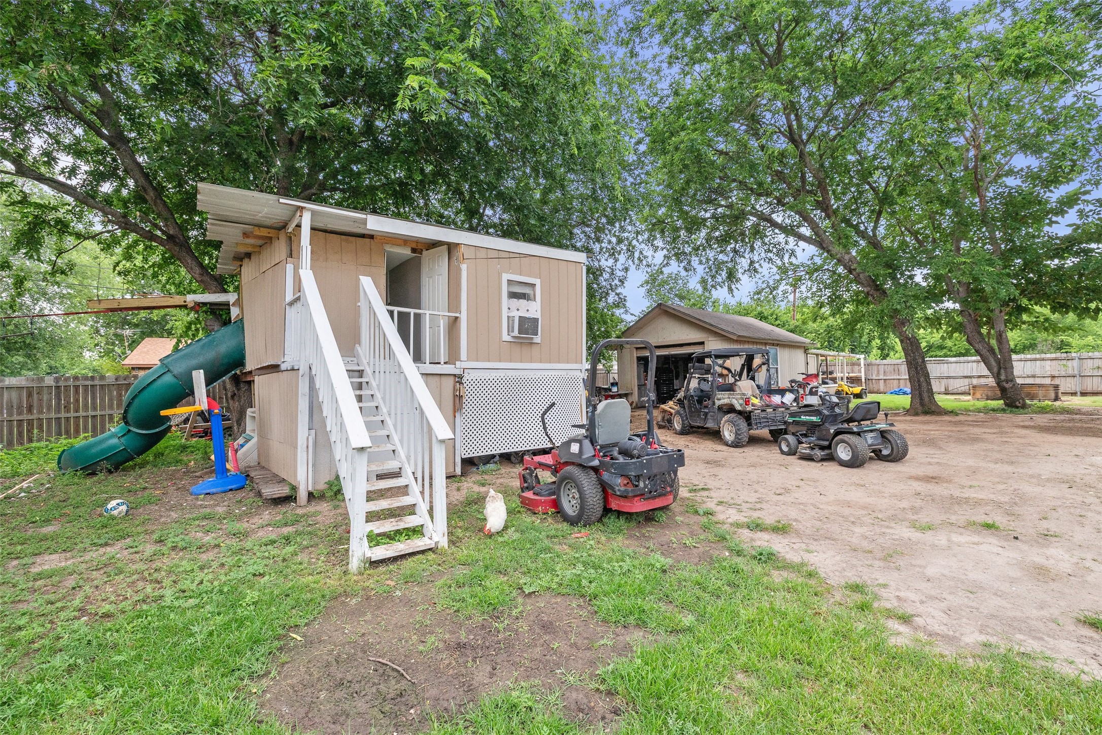 2015 Roberts Drive Granbury TX 76048
