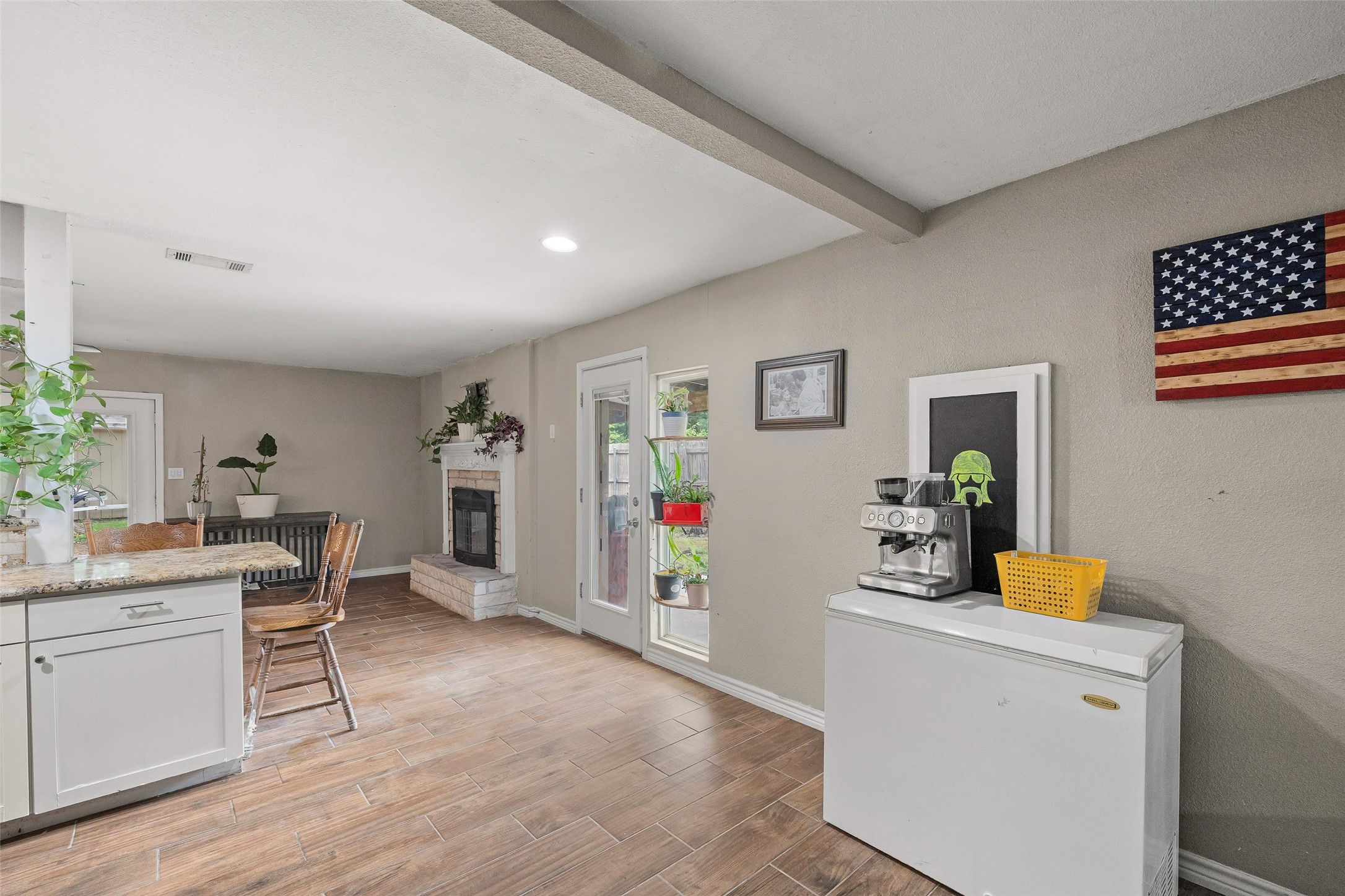 2015 Roberts Drive Granbury TX 76048