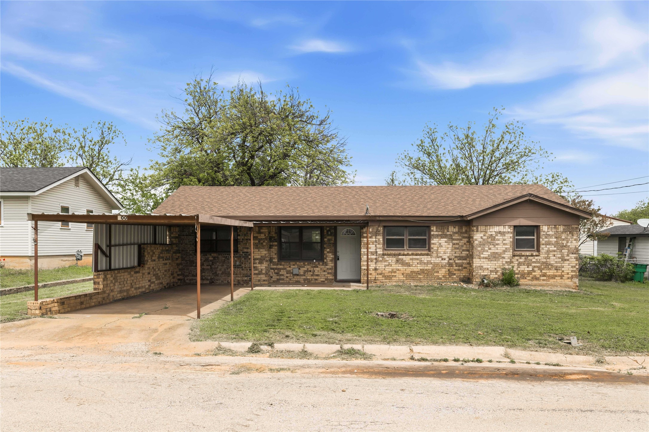 900 W 2nd Street Coleman TX 76834