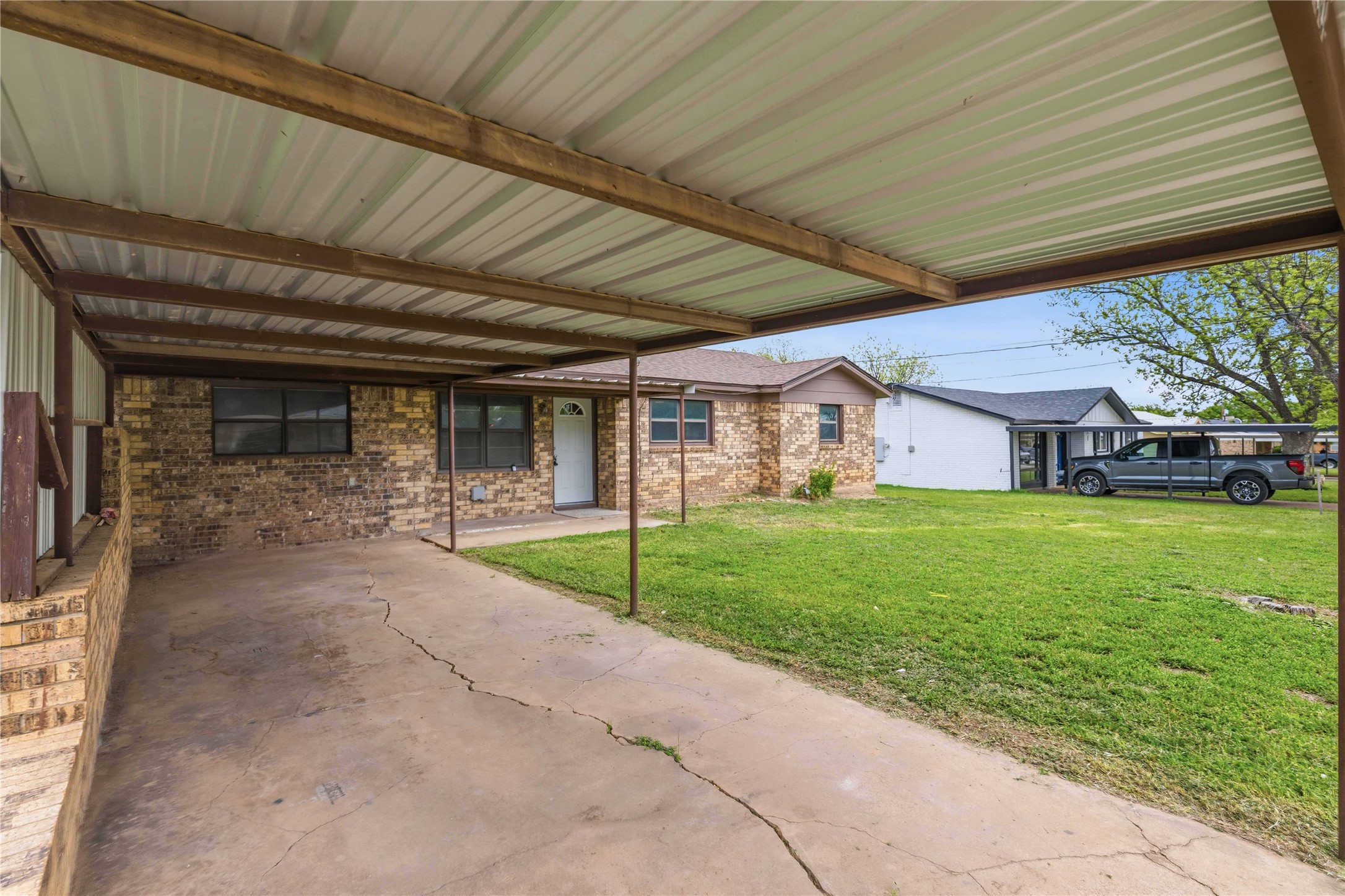 900 W 2nd Street Coleman TX 76834