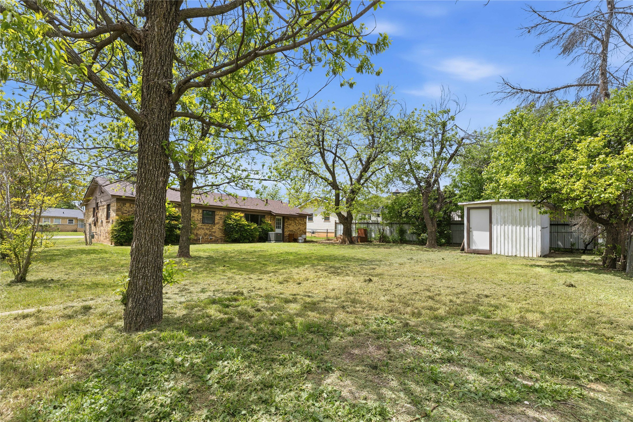 900 W 2nd Street Coleman TX 76834