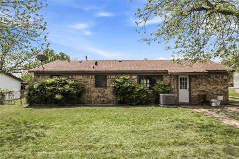 900 W 2nd Street Coleman TX 76834