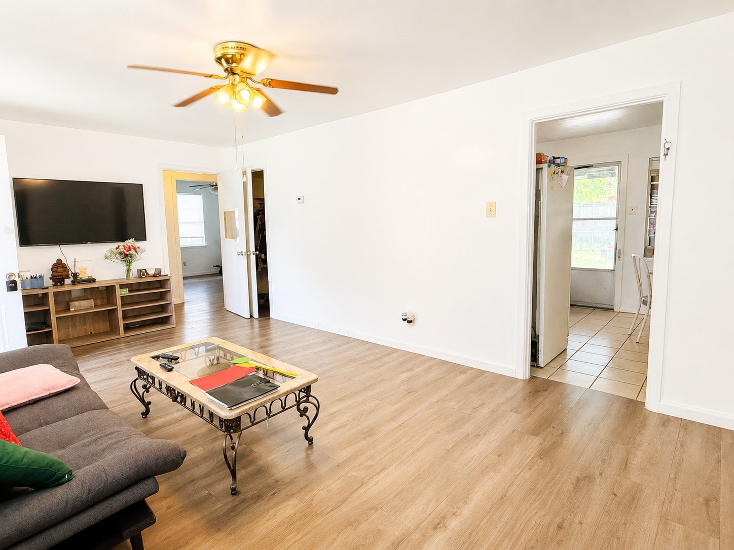 1915 English Street Irving TX 75061