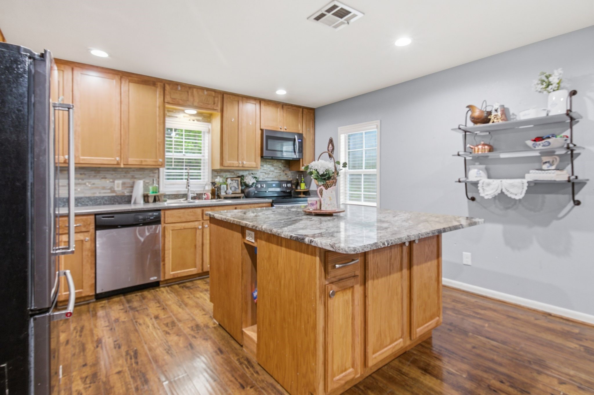 162 Irving Drive Whitney TX 76692