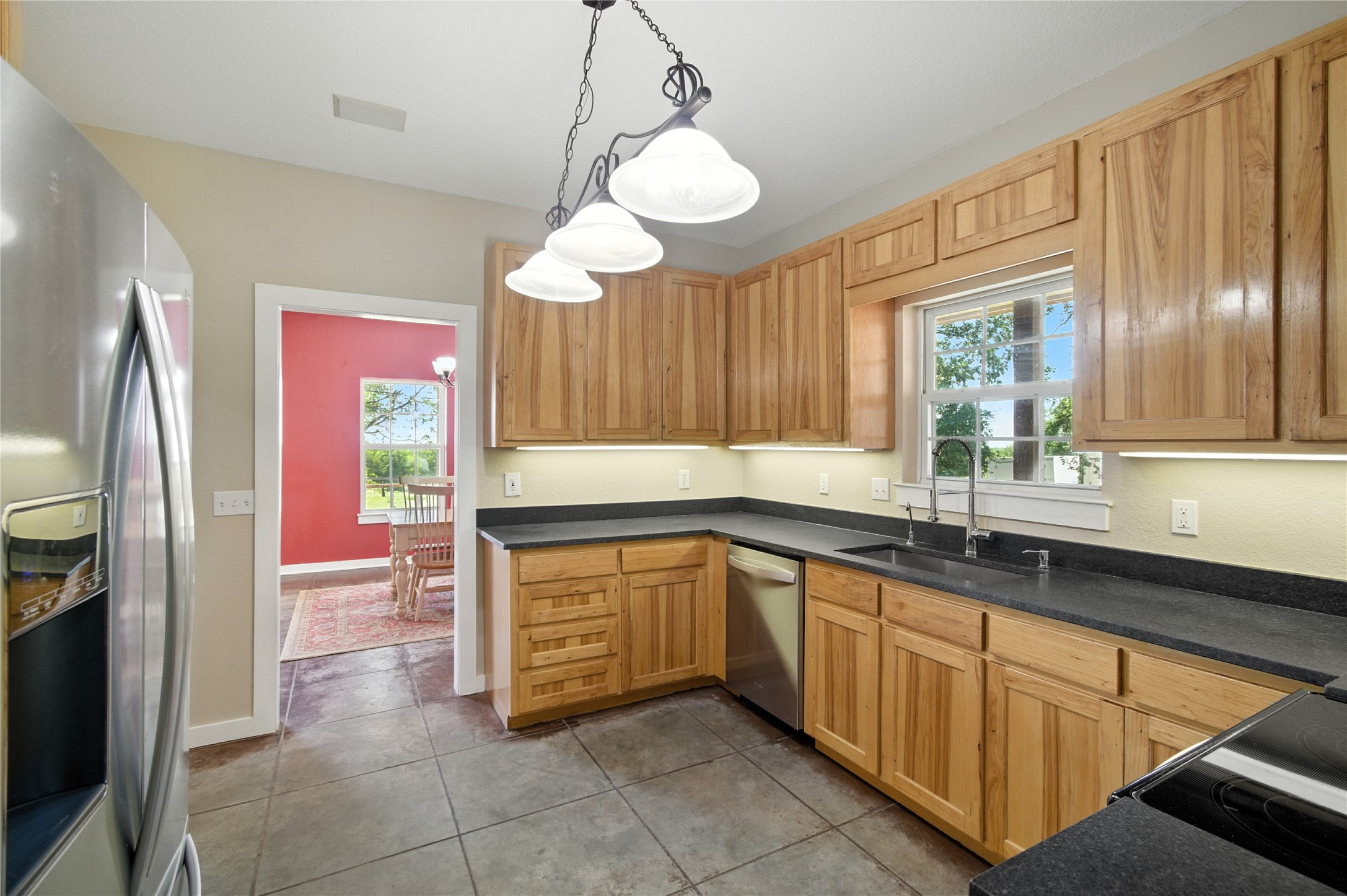 425 Cartwright Drive Benbrook TX 76126