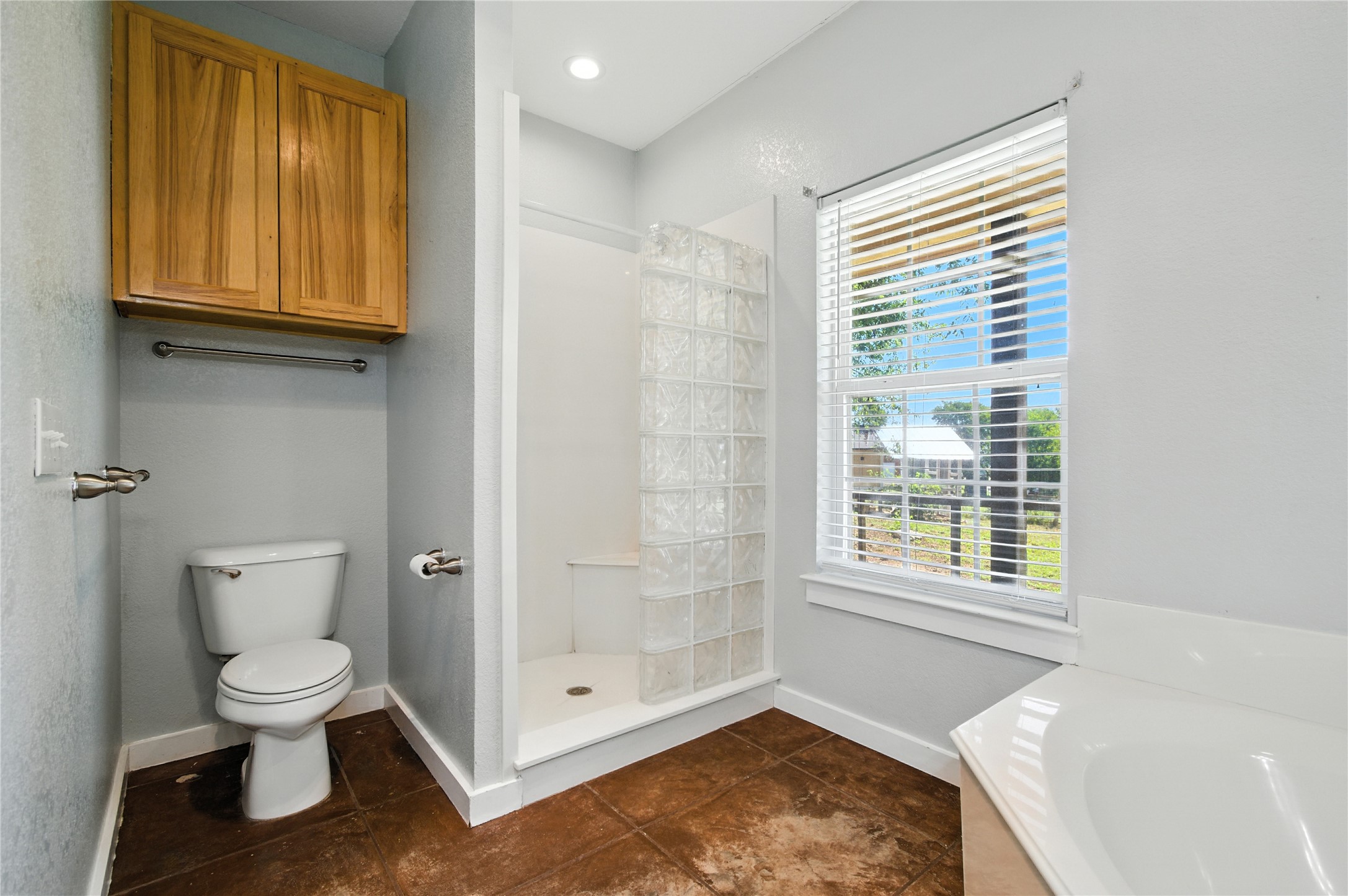 425 Cartwright Drive Benbrook TX 76126