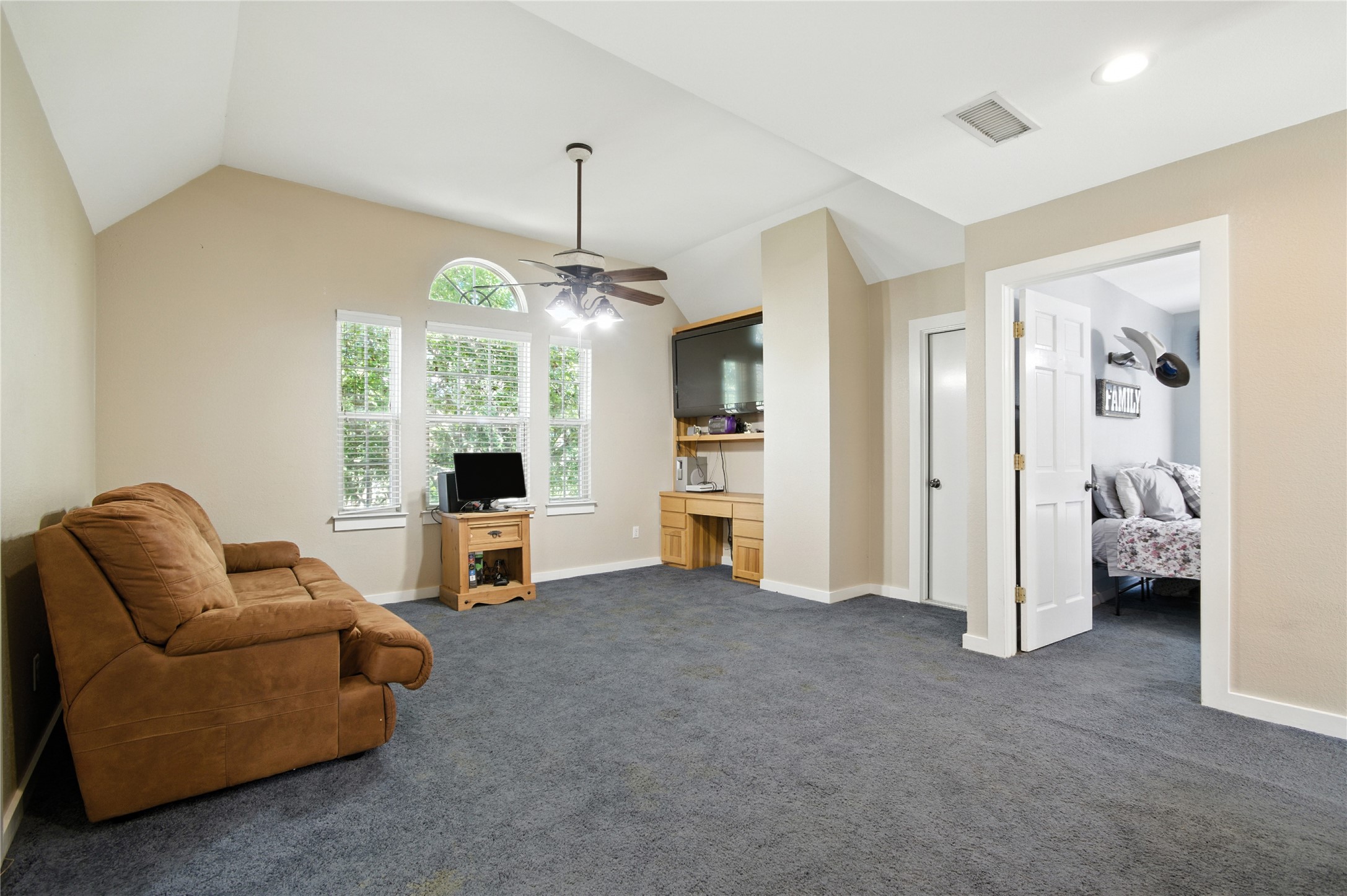 425 Cartwright Drive Benbrook TX 76126
