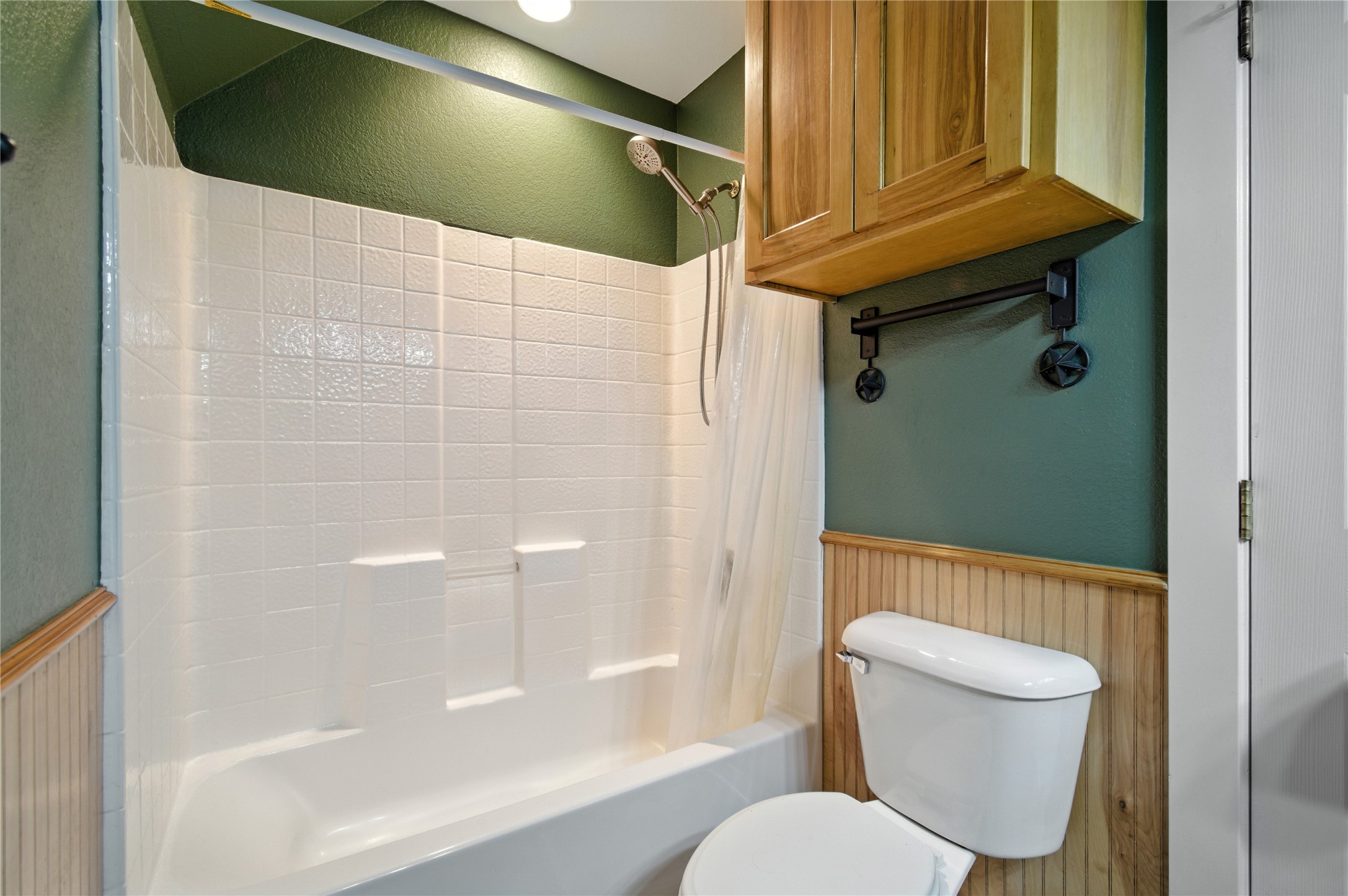 425 Cartwright Drive Benbrook TX 76126