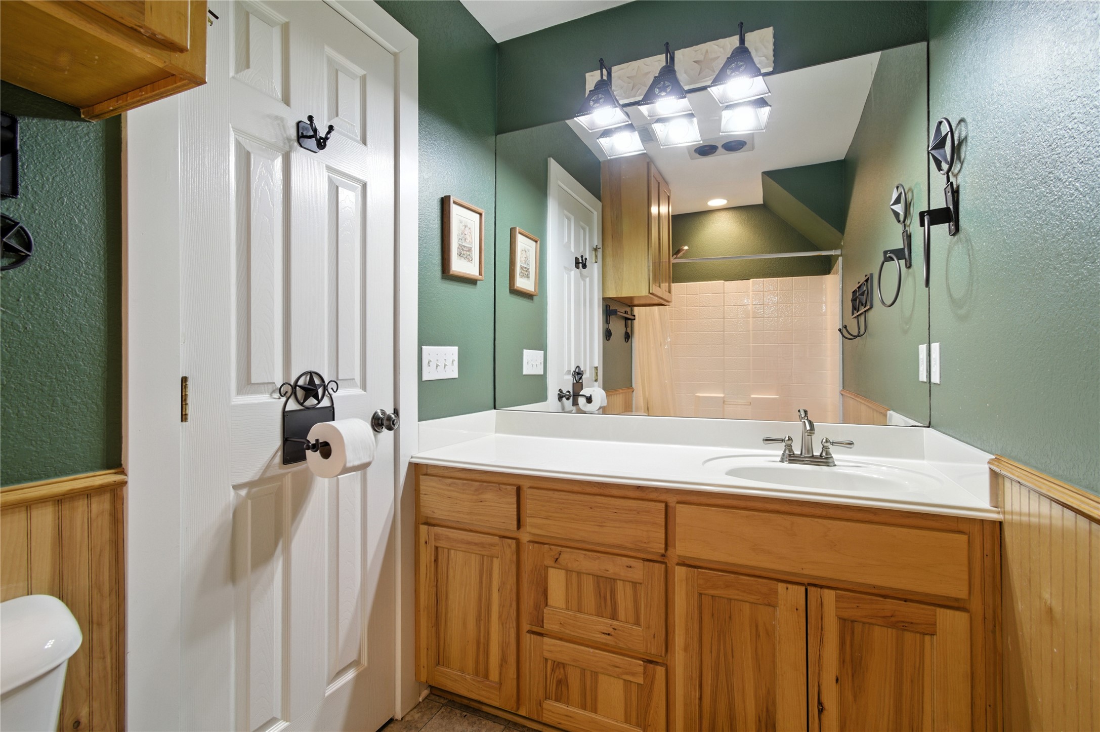 425 Cartwright Drive Benbrook TX 76126