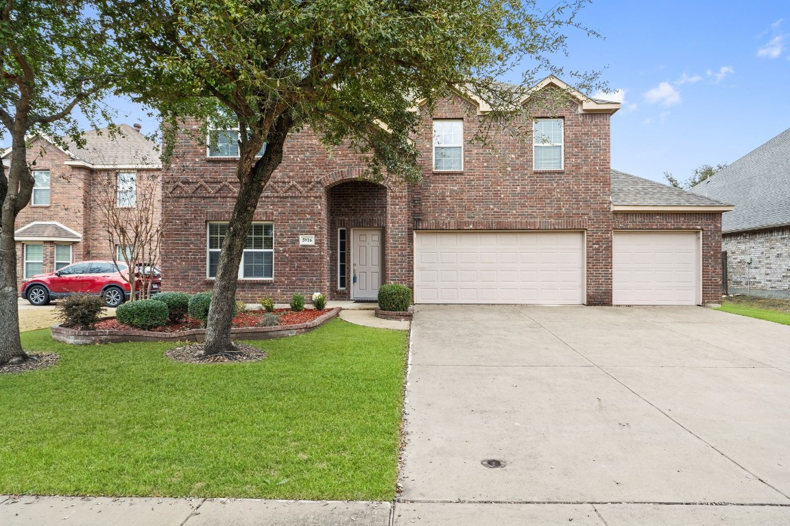 5916 Ivy Glen Drive Grand Prairie TX 75052