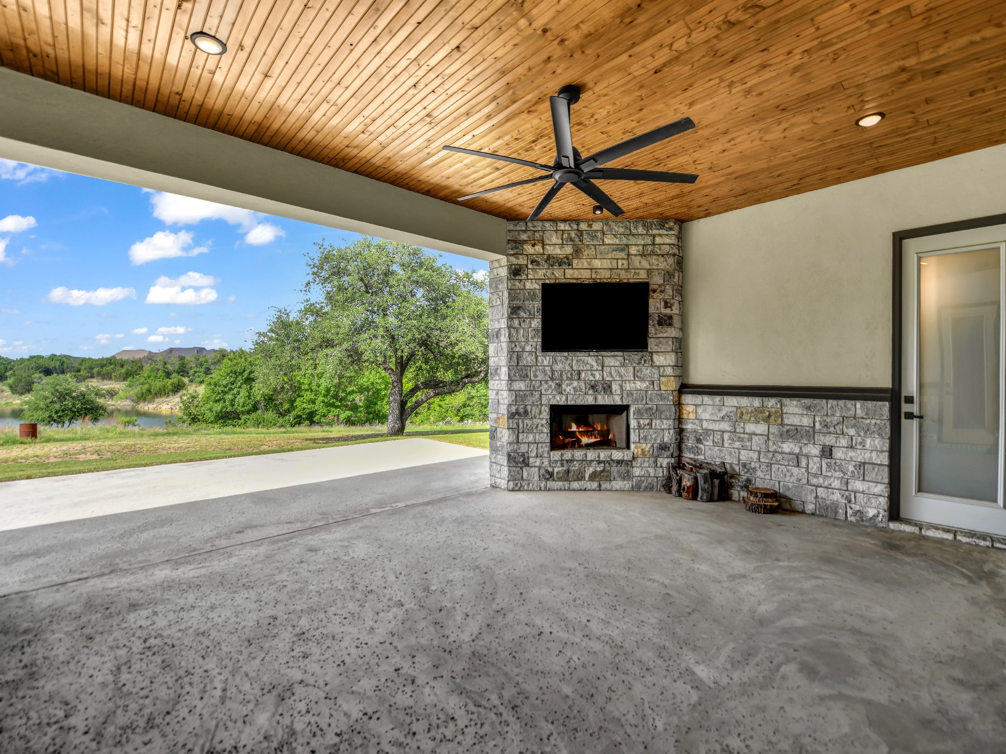 1050 Kingsley Court Weatherford TX 76087