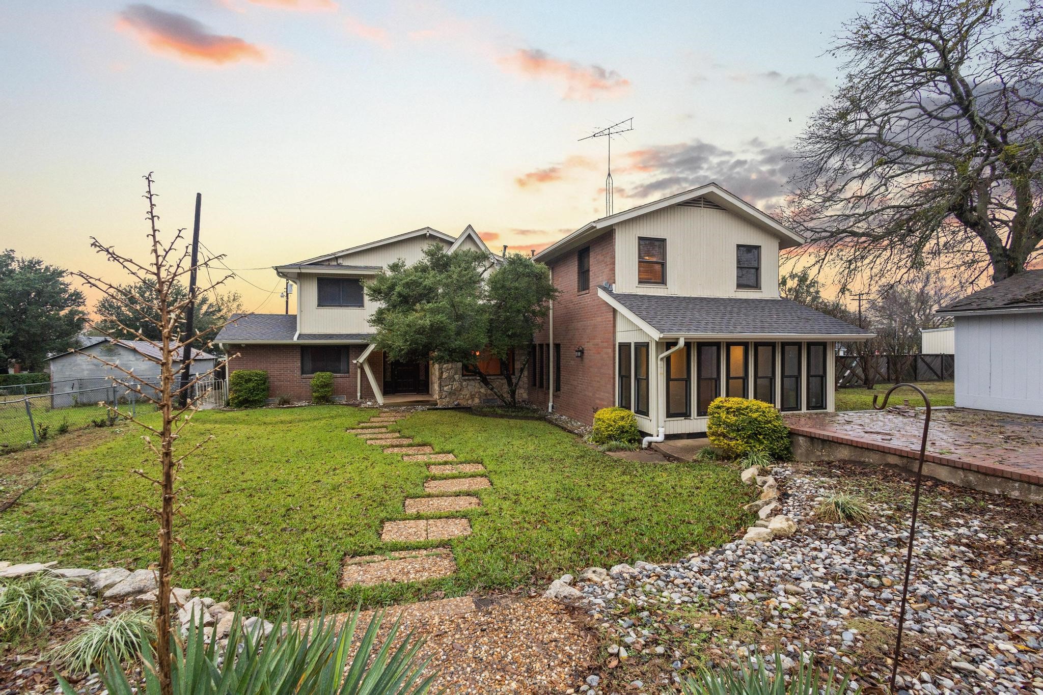 202 S Santa Fe Street Wolfe City TX 75496