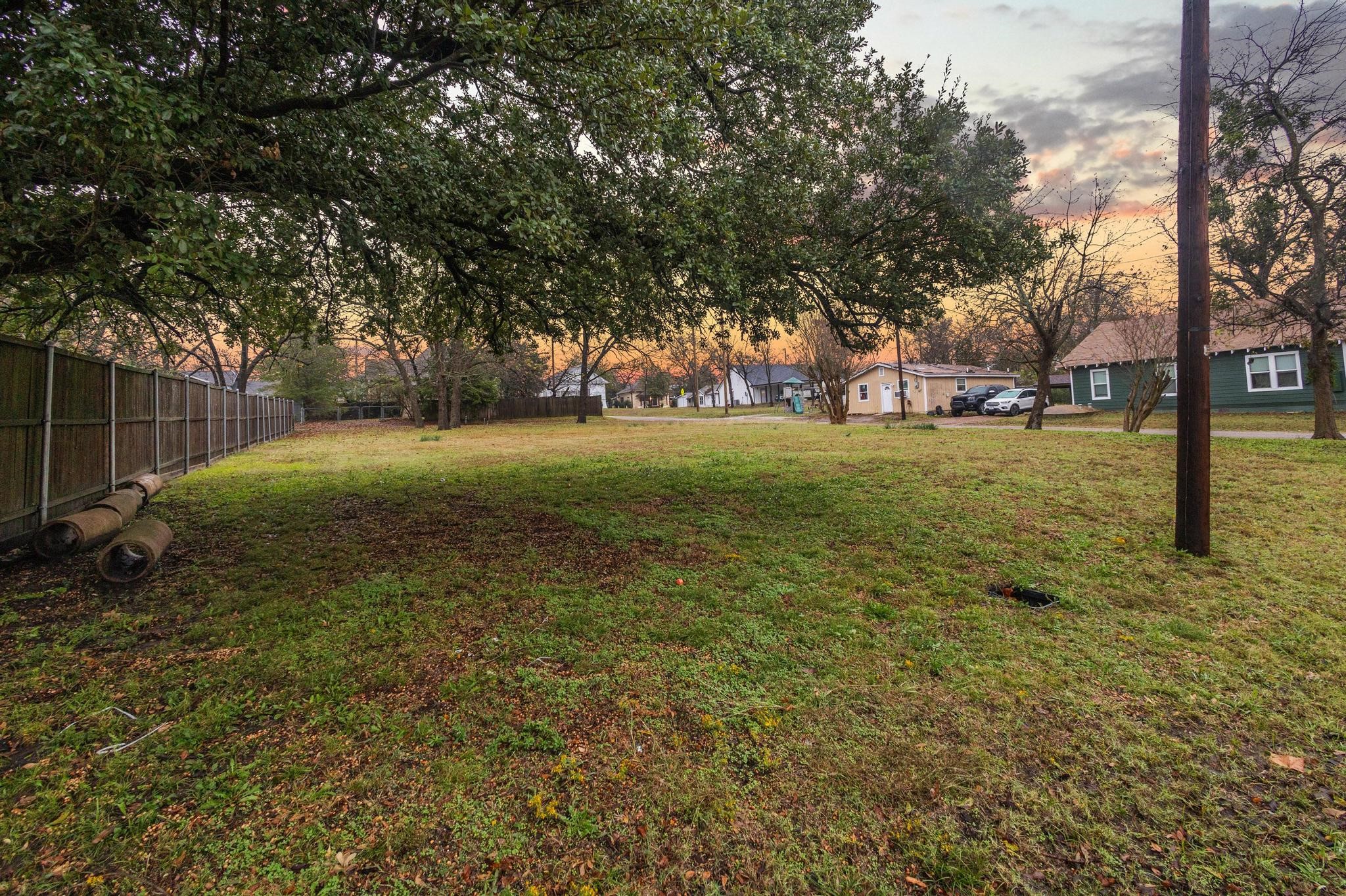 202 S Santa Fe Street Wolfe City TX 75496