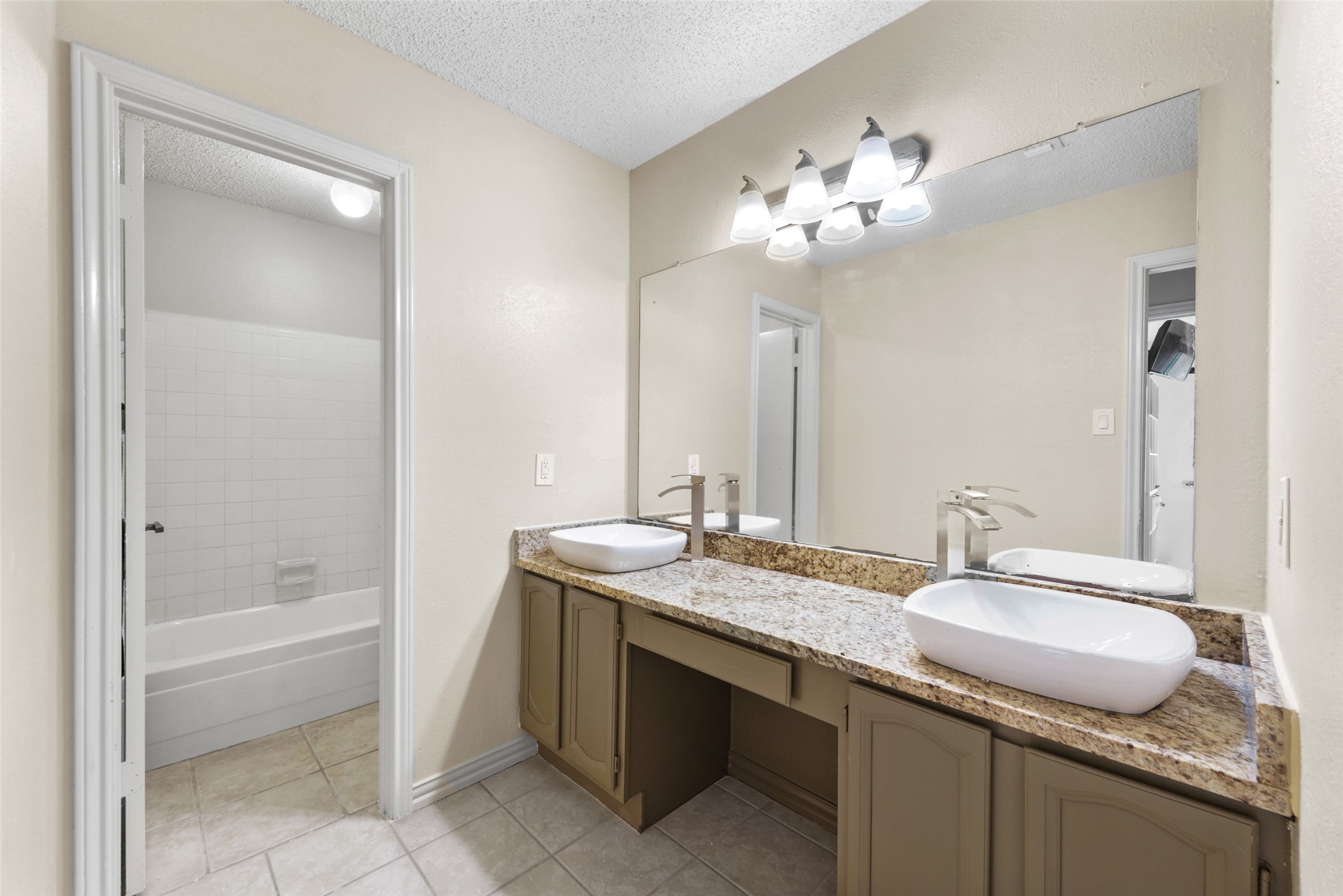 1600 Oxford Place Mesquite TX 75149