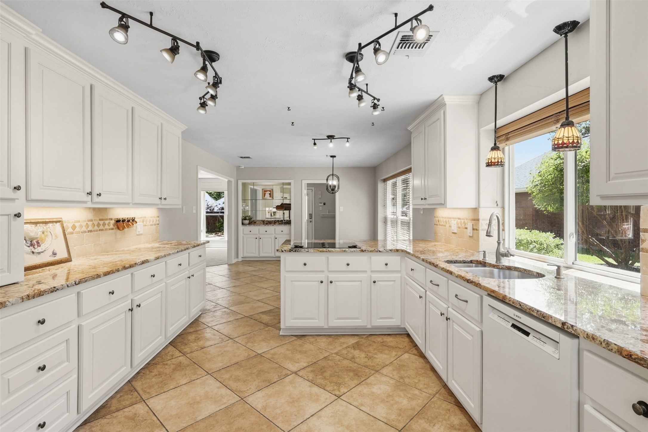 2150 Strathmore Drive Highland Village TX 75077
