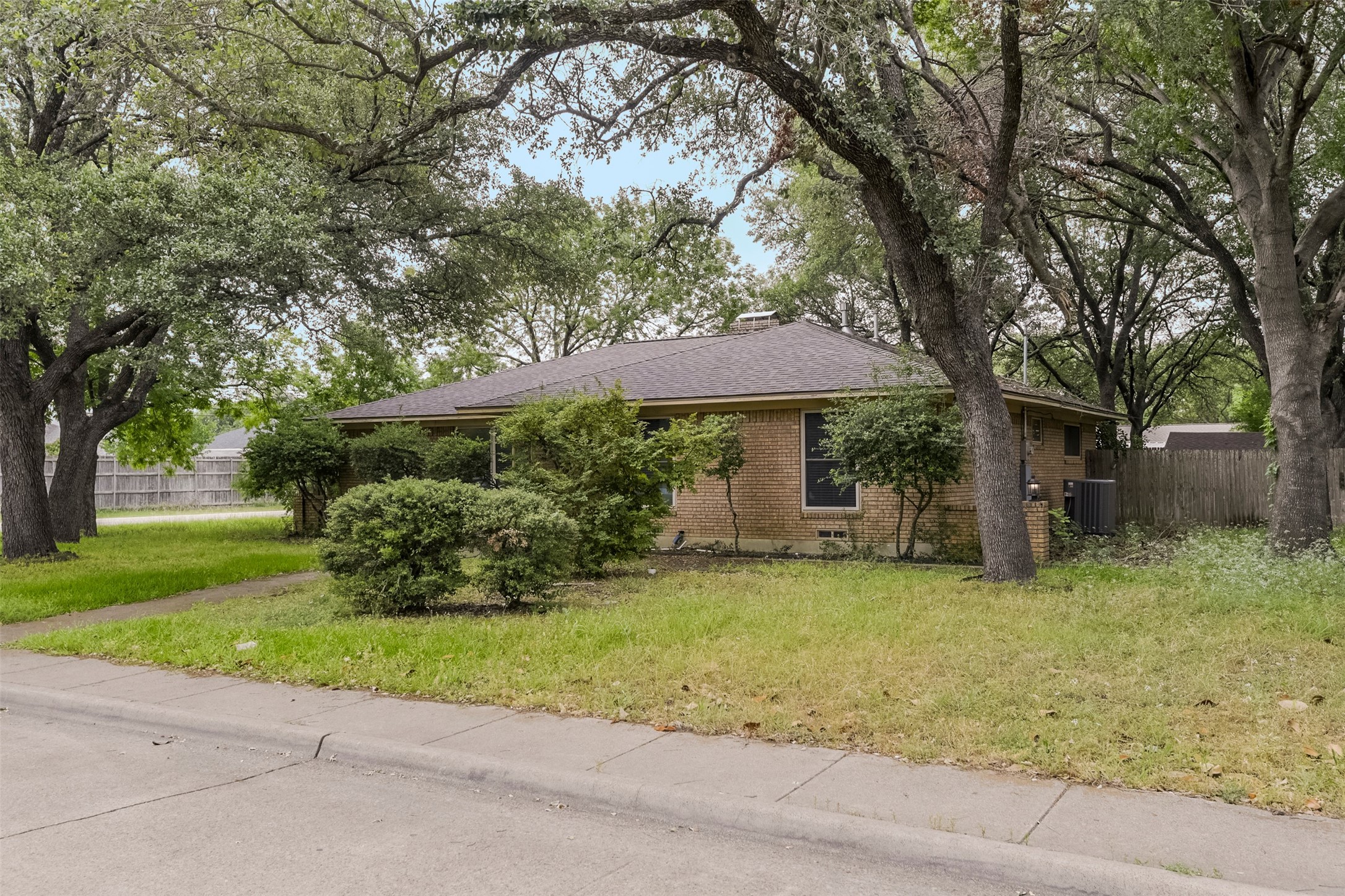 101 Vanderbilt Lane Waxahachie TX 75165
