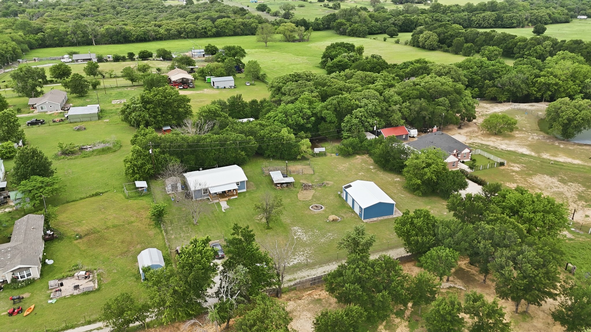 767 E Barry Street Reno TX 76020