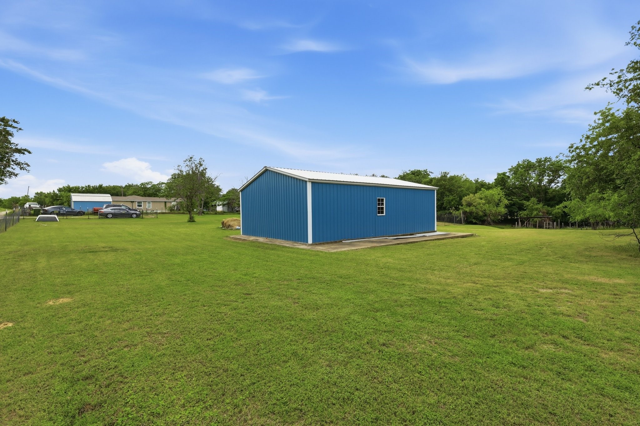 767 E Barry Street Reno TX 76020